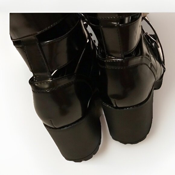Nasty Gal Boots Women 6M Cut-Out of Luck Shoes Black Patent Straps Platform - Picture 5 of 6